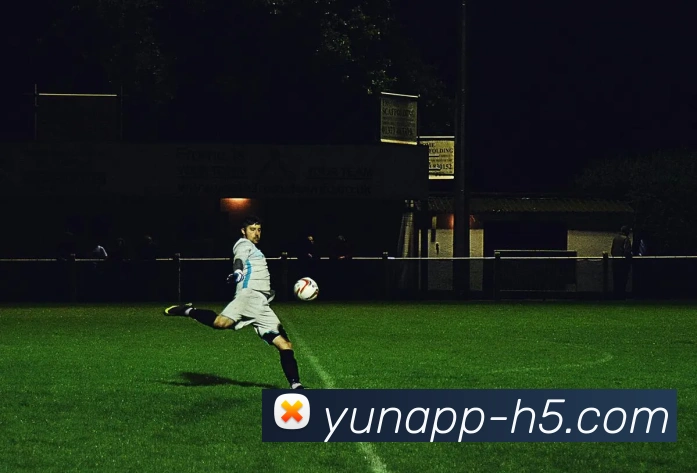 开云官网最新入口：探索品牌故事与全球时尚趋势的完美融合